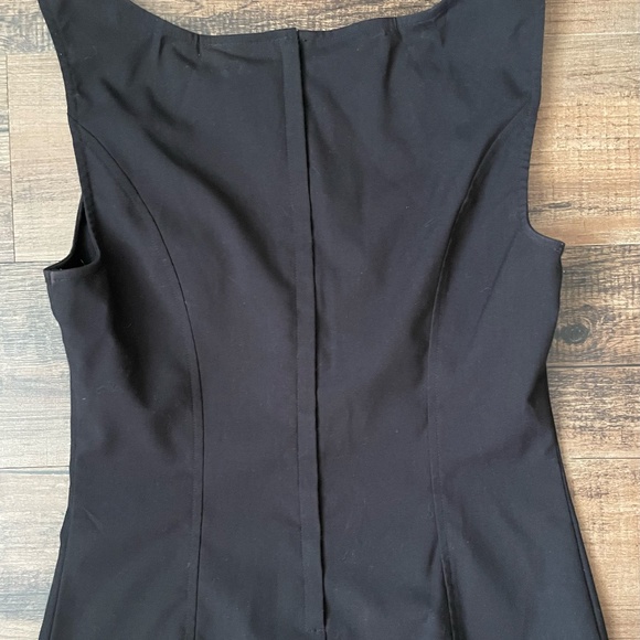 Modcloth Scallop Zip Back Top - Picture 4 of 6